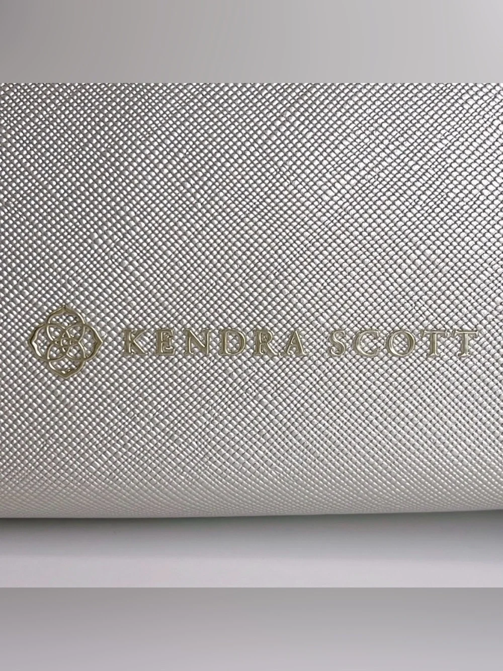 Kendra Scott Dopp Bag